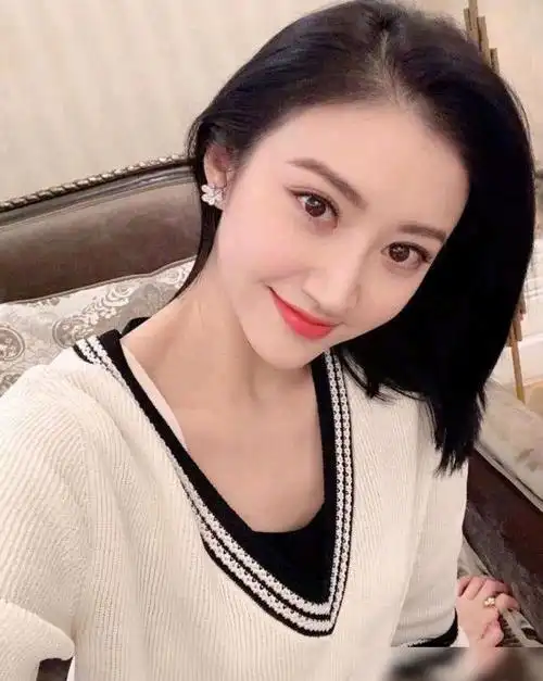 万年捧不红的景甜终于熬出头修复好双眼皮重回颜值巅峰气质绝