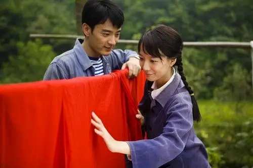 山楂树唤醒年代情怀李光洁追逐爱情显深情