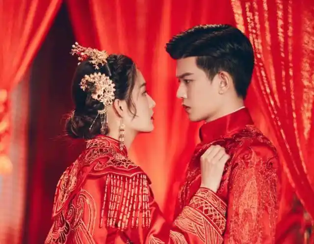 任嘉伦高甜剧来袭(请君热度冲第一)(2)