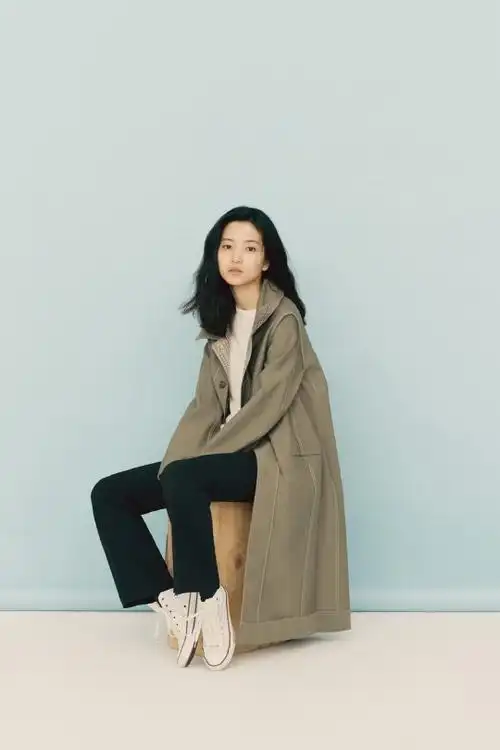 1 / 7 新浪娱乐讯 韩国女艺人金泰梨近日为代言的