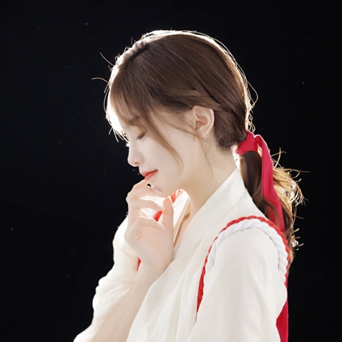 2020最火好看的神明少女网红女生头像