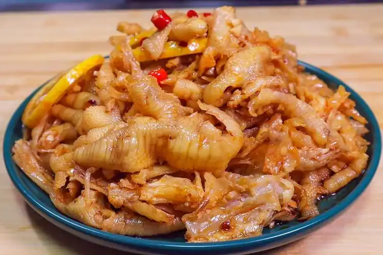 酸辣无骨鸡爪10年老配方酸辣入味一口一个真过瘾