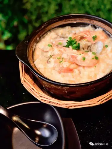 砂锅熬制海鲜粥,首推潮汕