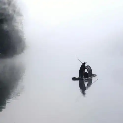 孤舟(摄影作品)