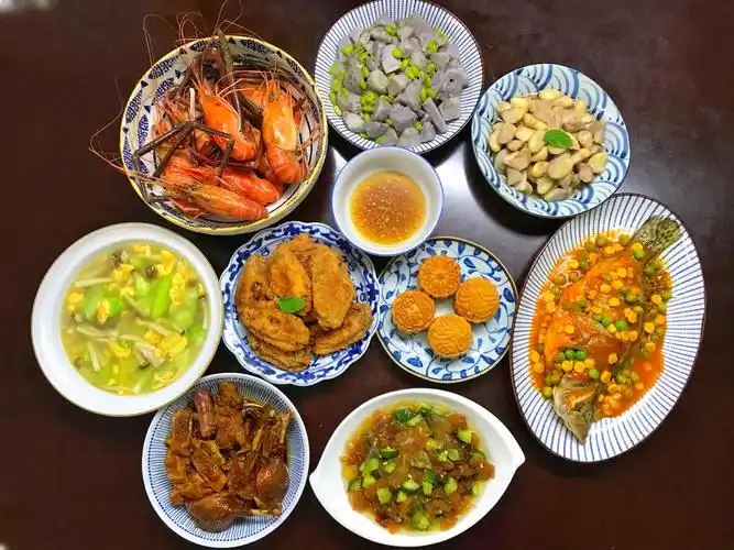 中秋晚饭图片(晒晒我们家的中秋晚餐) - 赤虎壹号