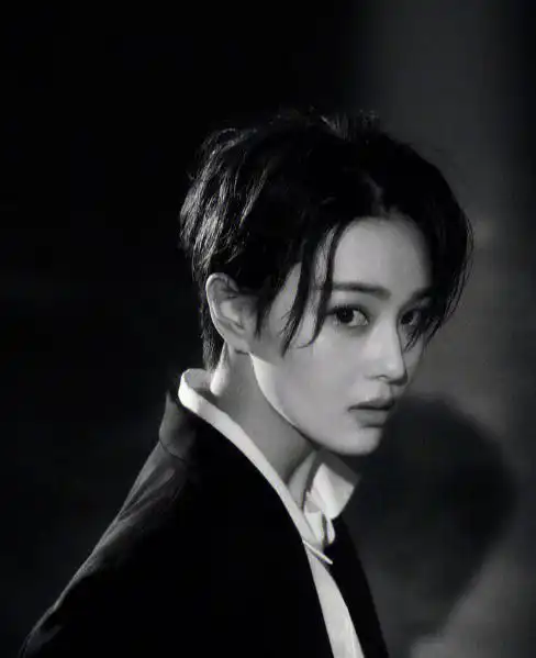 内娱留短发最帅的女明星之一
