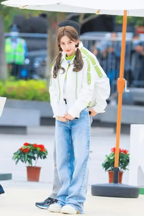 angelababy超话94#杨颖奔跑吧双马尾编发造型#22-10-31 奔跑吧录制