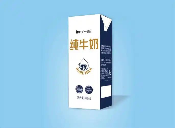 纯奶草莓奶牛奶盒利乐包包装设计