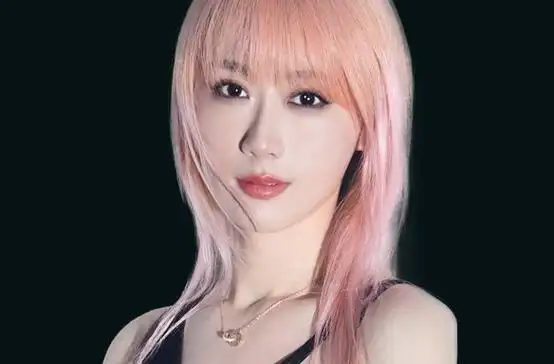 全息yuno解说贴纸 - 2022年ti_dota2饰品交易_网易buff