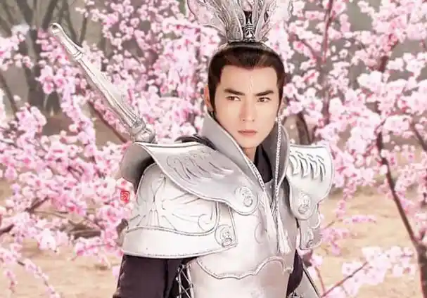 同样扮演二郎神焦恩俊帅气何润东魁梧看到他是来搞笑的吧