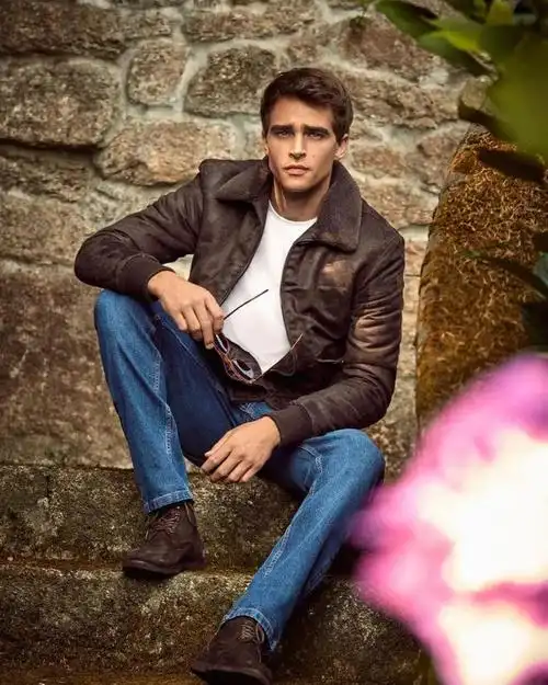 西班牙男模竟是富二代,家里有产业继承!