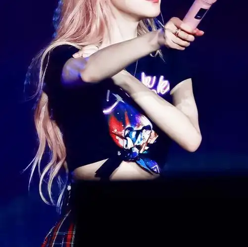 # 粉发彩英 cr.first love_rose - 堆糖,美图壁纸兴趣社区