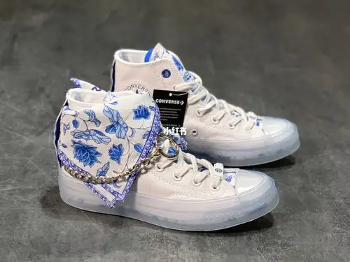 converse x 张艺兴联名青花瓷_搭配_匡威怎么样_张艺兴_艺术品_丝绸