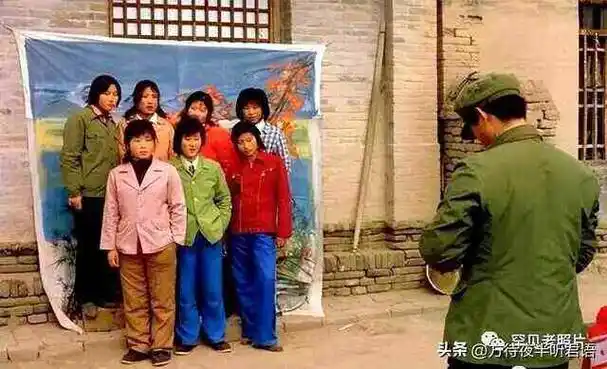 老照片我们熟悉的春节其实只有一百年