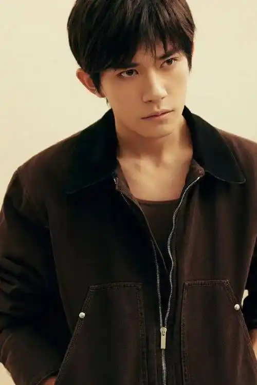 易烊千玺被塞对象?_风哥_电影_鹿晗新