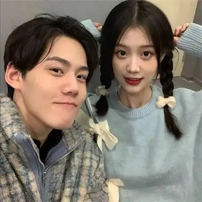 爱意浓浓的超甜情侣真人头像一左一右配对情头图片