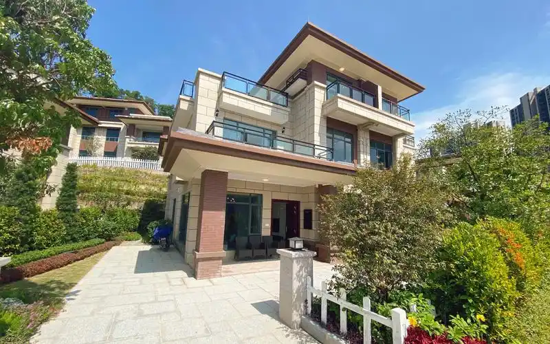 香港人为什么都爱山顶豪宅,看了这个大别墅,我瞬间就懂了!_哔哩哔哩_b