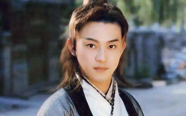 这张应该流传挺广的,好多人都看过,沙溢古装真是好看