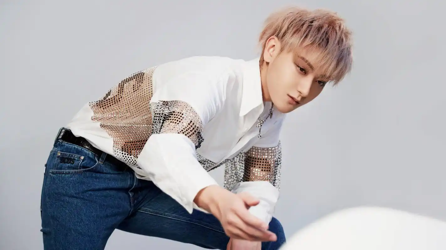 演员黄子韬,魅力非凡的舞台王子,来看他的帅照吧