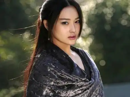 【图】马夫人康敏 张馨予湿身诱惑钟汉良