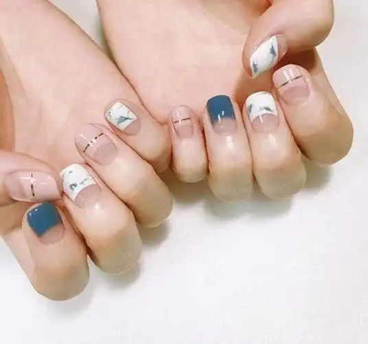 汕头新时代初春小清新美甲图案 赶紧涂起来