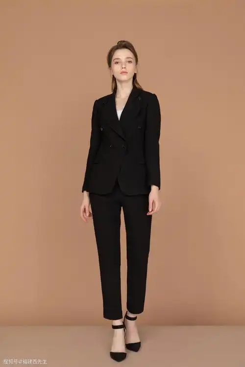 mr.c西先生西服定制——女装|用简约的西装,开启满分的工作状态