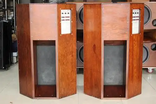 ev贵族patrician800三十寸低音四路全钴磁旗舰扬声器