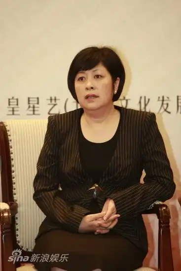 图文红楼梦首播倒计时制片人李小婉