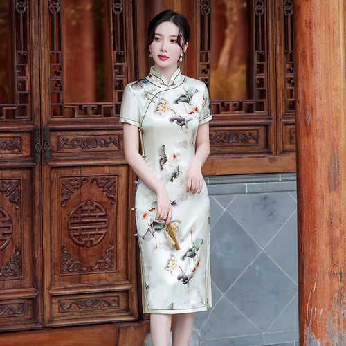 旗袍高端长款桑蚕丝连衣裙旗袍夏季日常改良复古修身礼服 杏白 荷花