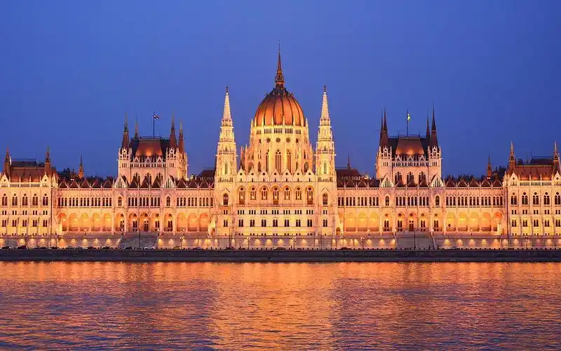 各国地标系列-匈牙利-国会大厦_哔哩哔哩 (゜-゜)つロ 干杯~-bilibili
