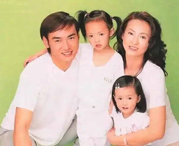 焦恩俊家中内景曝光,杂乱简陋很寒酸,与妻子冷战两年至今不离婚