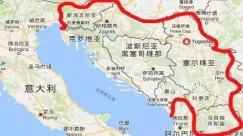 南斯拉夫解体,巴尔干成为动乱和战火的代名词,波黑战争一触即发