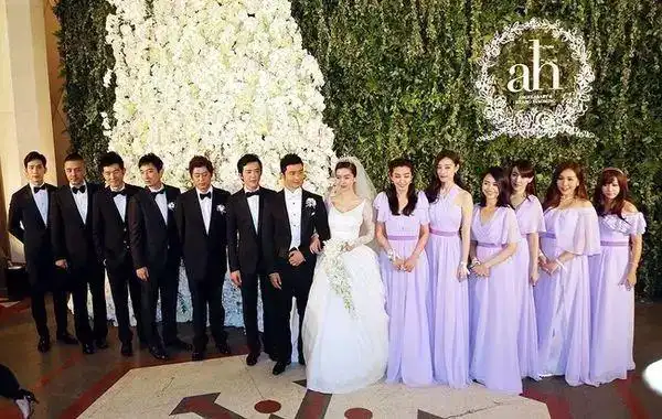 袁弘&张歆艺,号称颜值巅峰伴郎(娘)团.