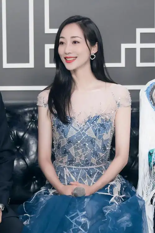 韩雪薄纱蓝裙性感写真图片110