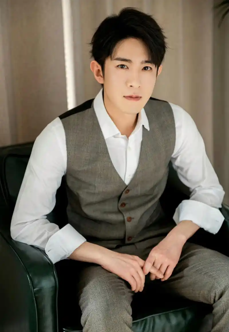 演员季肖冰被曝隐婚当爸# #季肖冰# 预告的耽改隐婚生子瓜是季肖