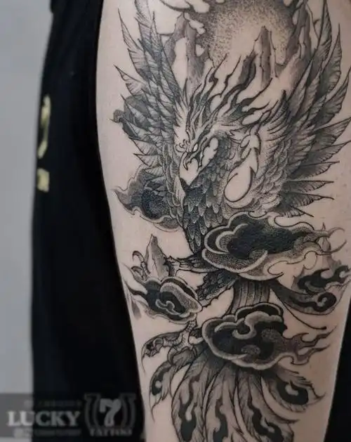 朱雀幸运7纹身纹身图片手臂黑灰纹身图案