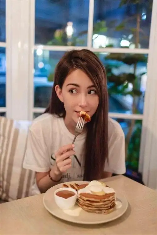 22岁嫁大14岁周杰伦:连生三胎的昆凌,灰姑娘如何让周董死心塌地