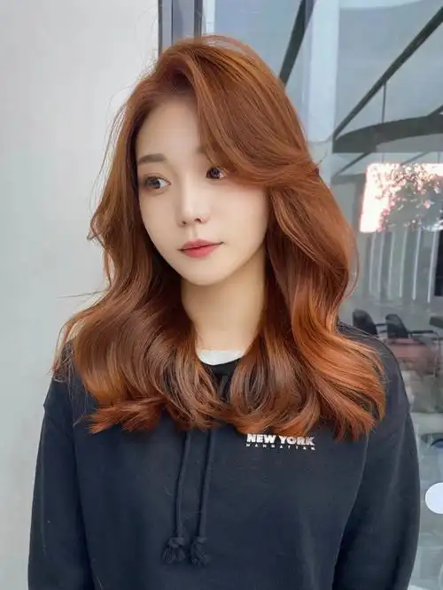 女团发色脏橘色