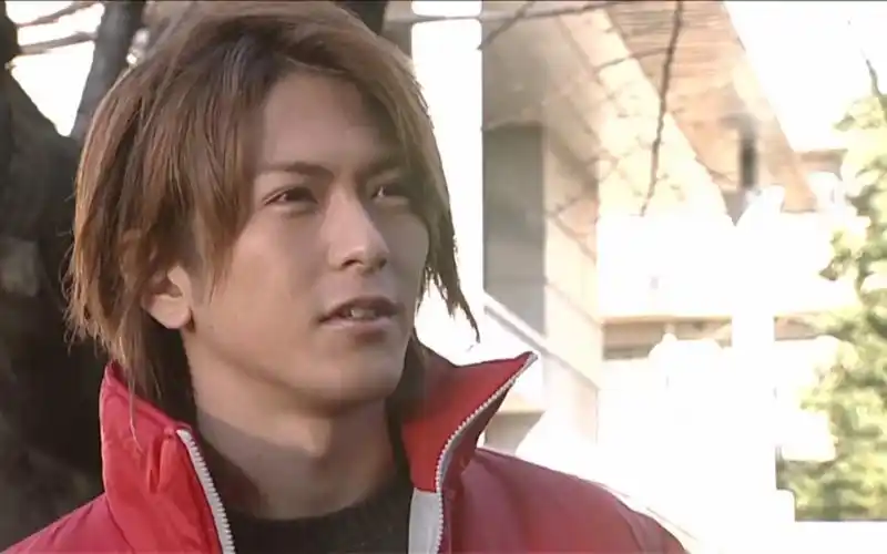 假面骑士龙骑#真司#让这么善良的人,做这样的选择本身就很残酷,不是么