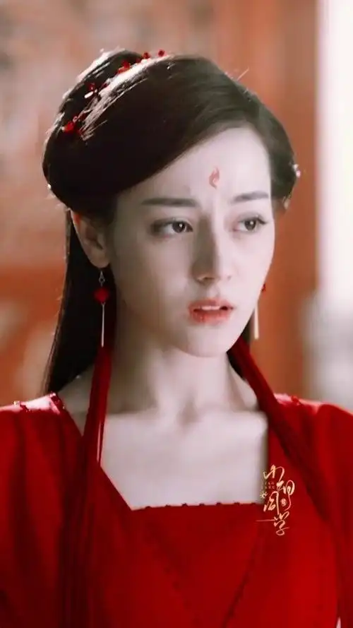 的热巴简直太美了,好像仙女下凡】#神仙颜值 #盛世美颜  #迪丽热巴