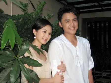 《微笑在我心》抢暑期档 明道章雯淇揭酒店风云