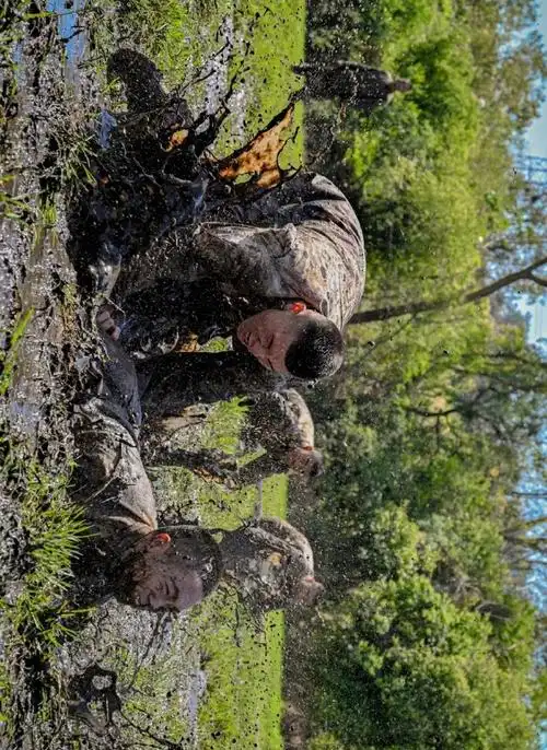 超燃竖屏军营大片壁纸
