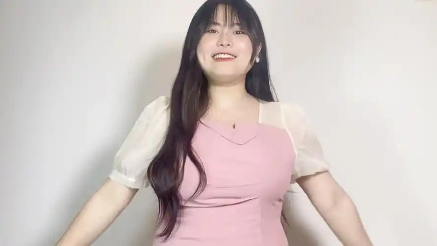 最真实150斤胖女孩穿搭_哔哩哔哩_bilibili