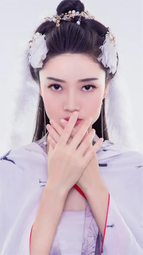 2018亚洲超模中国面孔谢周超火力十足力压日本选手