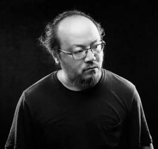 窦唯宣布将发新歌 朋友圈:期待傅老大新专辑!