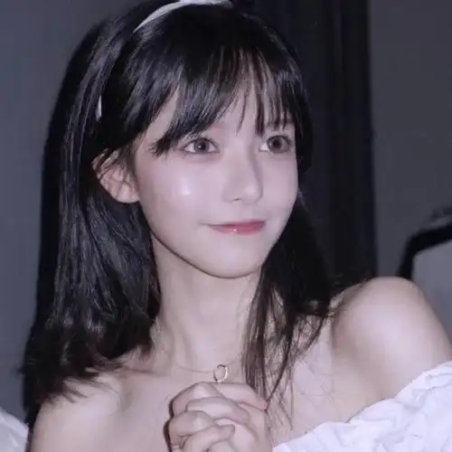 2020个性成熟女生头像 人和人之间还是见外一点好