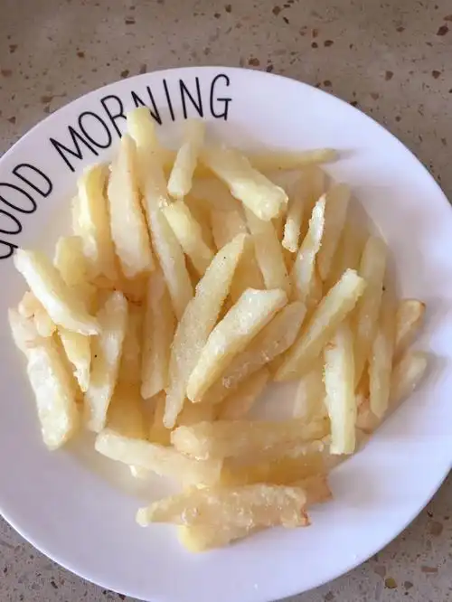 分享一下好吃又简单的炸薯条,香脆可口,超级好吃97做法也很简单