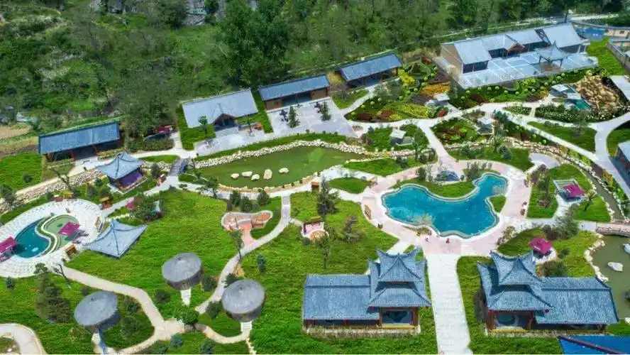 温泉汤池,韩式汗蒸馆 还有超大的大型室内水世界 来大水川旅游度假区