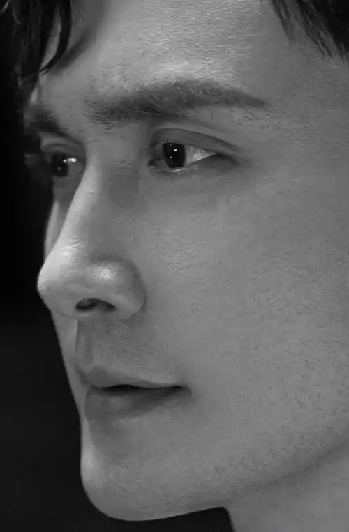 线条感爆棚的爱豆侧脸轮廓