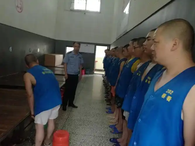 看守所开展每周狱情研判分析会